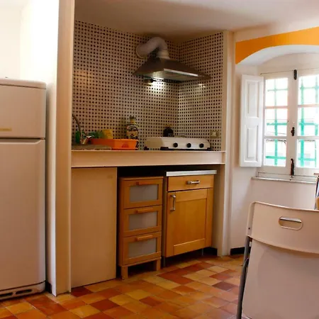 Holiday home Borgo Antico - Casetta Carmela Lerici