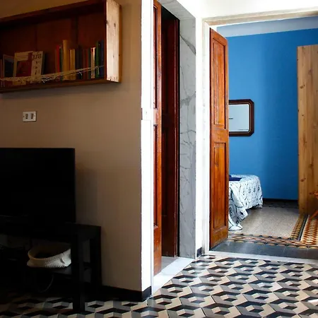 Holiday home Borgo Antico - Casetta Carmela Lerici